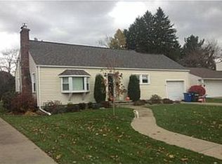 907 Tidball Ave, Grove City, PA 16127