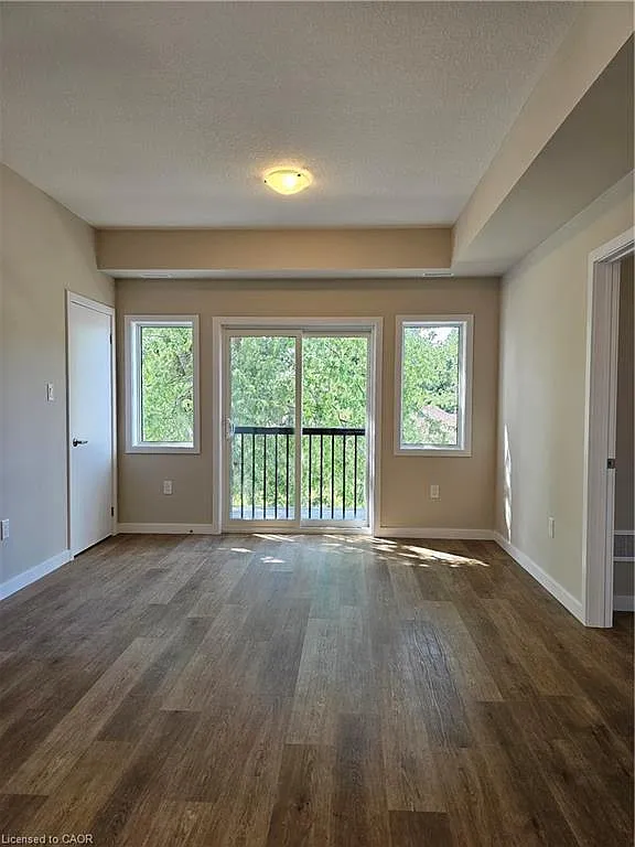 2 bed, 1.5 bath, 680 sqft, $2,250 — Photo 4