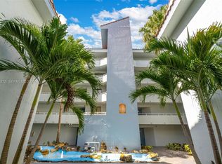 Verabella Falls Condo, Miami, FL 33193