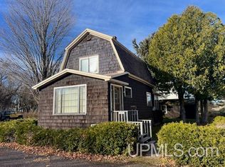 56401 Laurium St, Calumet, MI 49913