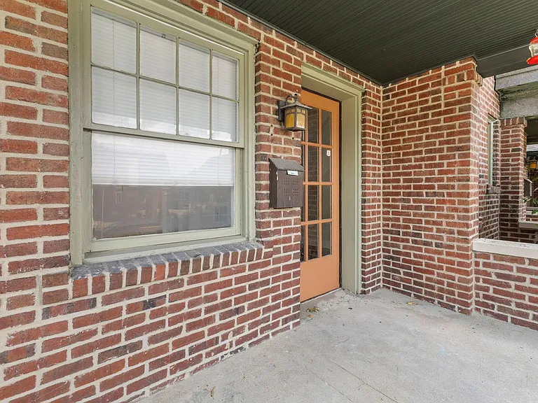 Historic Audubon Court — Photo 13