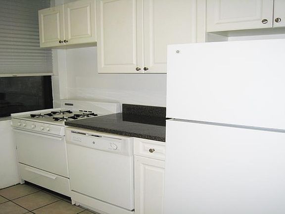 2nd image of 251 W 87th St APT 41