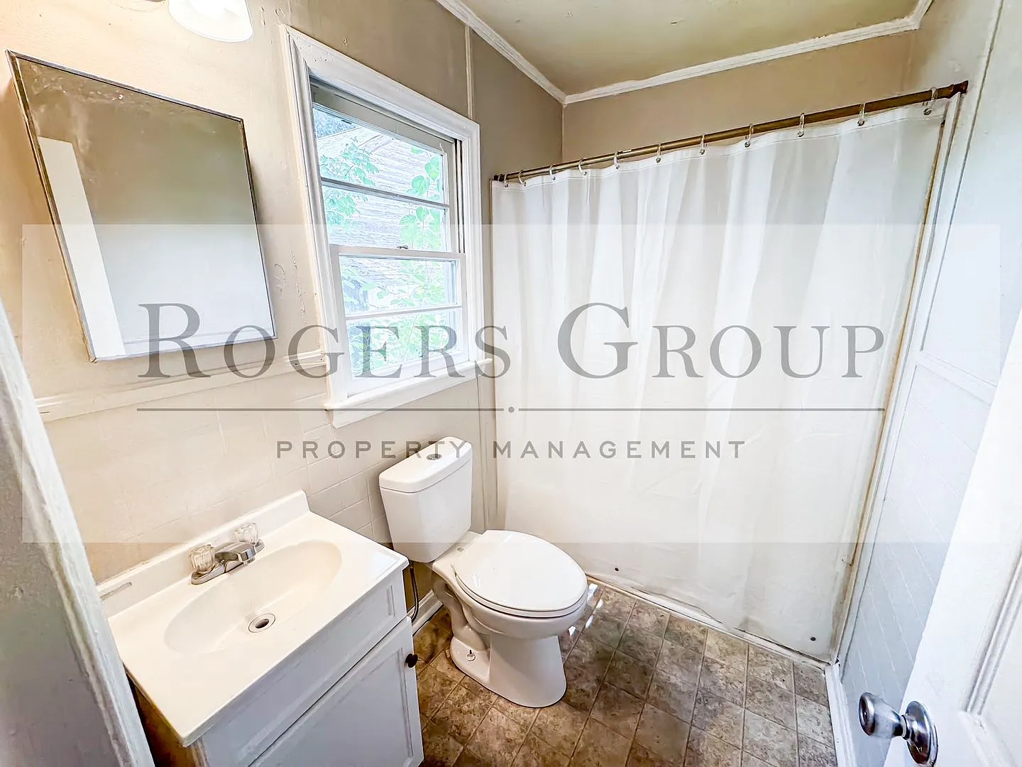 3 bed, 2.0 bath, $850 — Photo 4