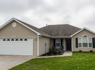 620 E Parkview St, Bolivar, MO 65613