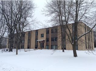 1325 3rd Ave E APT 16, Hibbing, MN 55746