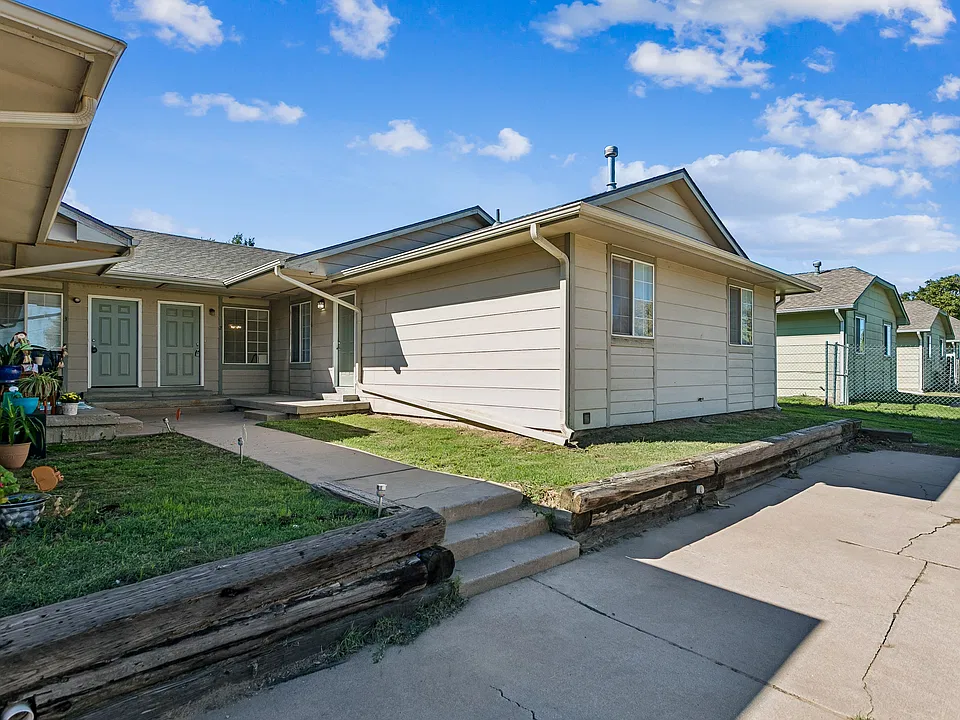 4319 S Elizabeth Ave #2