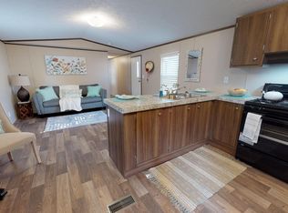 16 Grand Valley Dr, Springfield, IL 62702