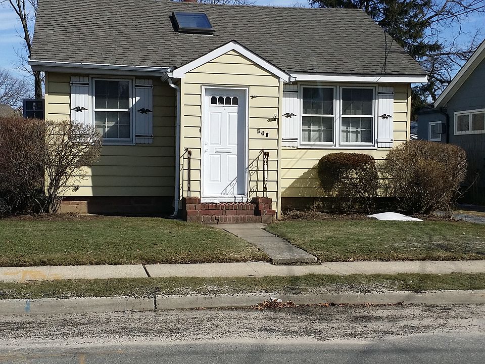 1st image of 540 Park Ave