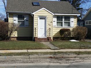 540 Park Ave, Merrick, NY 11566