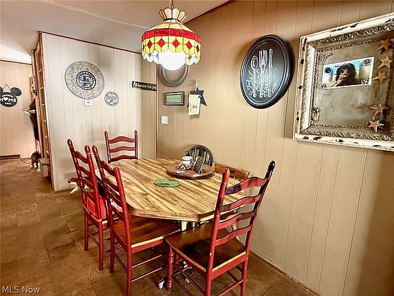 5th image of 20 Silver Globe Rd