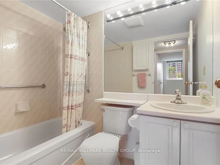 1705 Playfair Dr #212 — Photo 11
