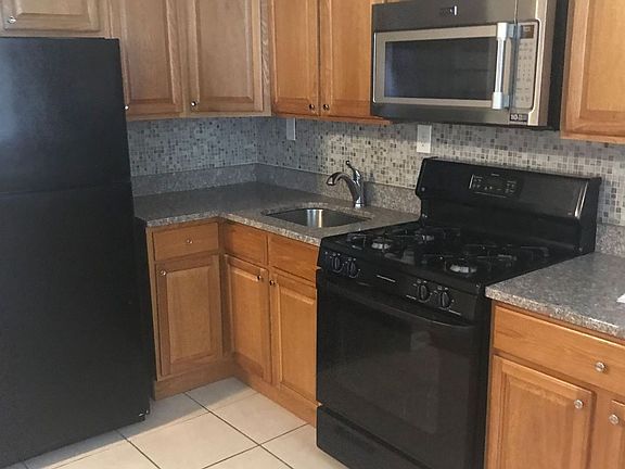 46FF0E23-669F-4440-8A37-4A485772000E