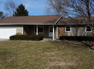 350 Northland Dr, Warrensburg, IL 62573