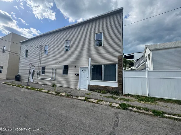 811 Luzerne St, Freeland, PA 18224