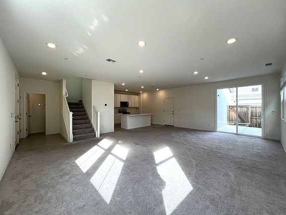 5th image of 10451 Angsley Dr