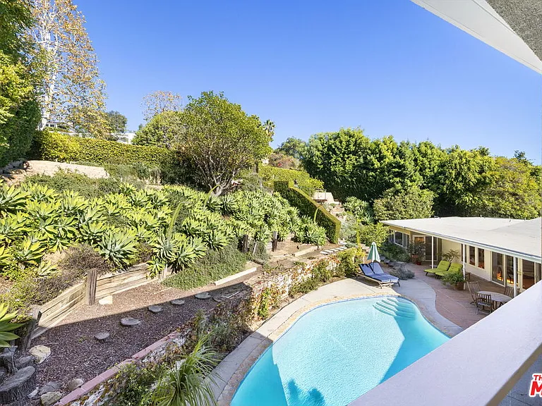 11215 W Sunset Blvd — Photo 39