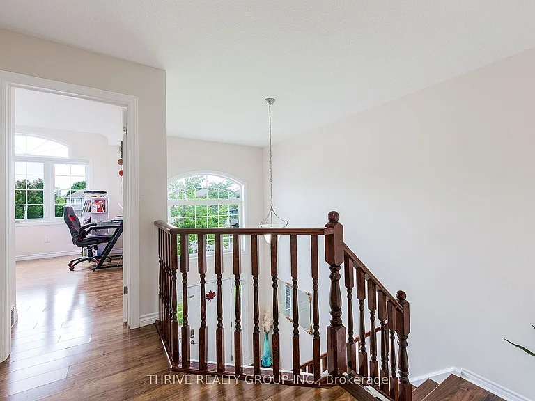 1737 Mickleborough Dr #UPPER — Photo 21