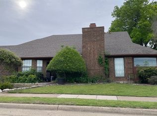 1500 Brighton Dr, Carrollton, TX 75007