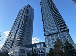 255 Village Green Sq #2808, Toronto, ON M1S 0L7