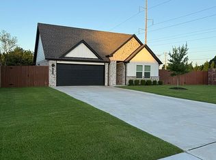 4639 S Chestnut Ave, Broken Arrow, OK 74011