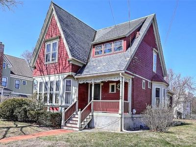 81 Arnold Ave, Cranston, RI, 02905