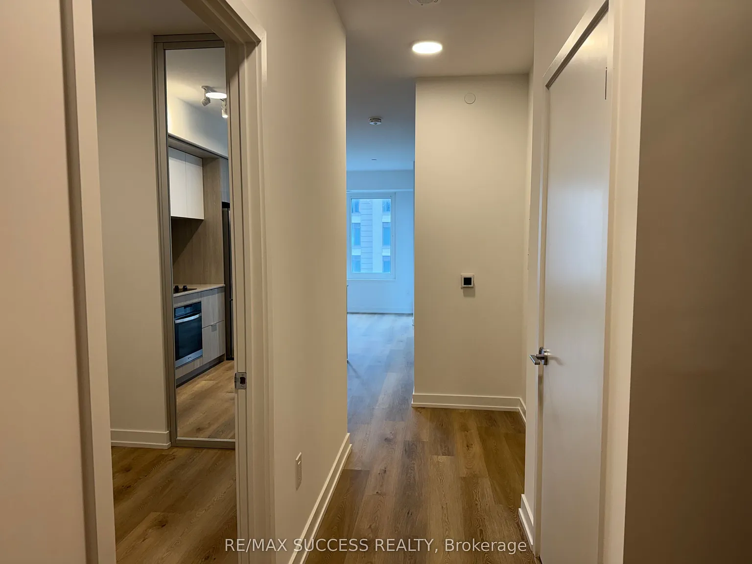 2 bed, $2,600 — Photo 3