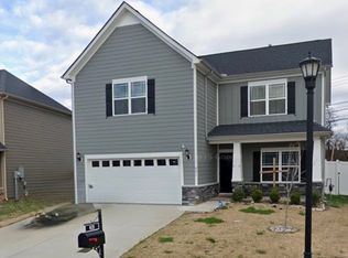 621 High Echelon Cir, Smyrna, TN 37167