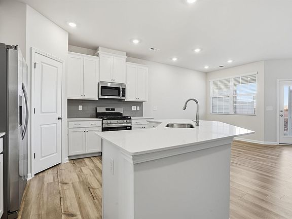 4th image of 1848 Bluejay Ln #Csg-24