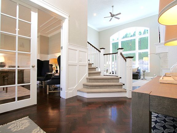 Vaulted Entry & Great Room