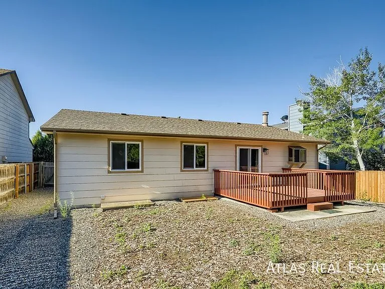 8420 Candleflower Cir — Photo 11