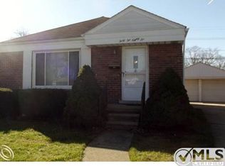 4286 Adams Cir, Wayne, MI 48184