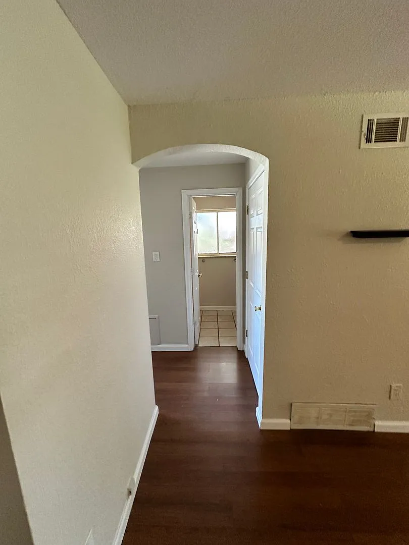 2 Bed, 1 Bath Patio TownHome in the Clayton Neighborhood — Photo 4