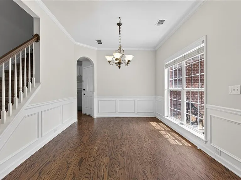 28 Stonehenge Ct — Photo 8
