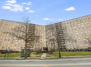 6833 N Kedzie Ave APT 1006, Chicago, IL 60645