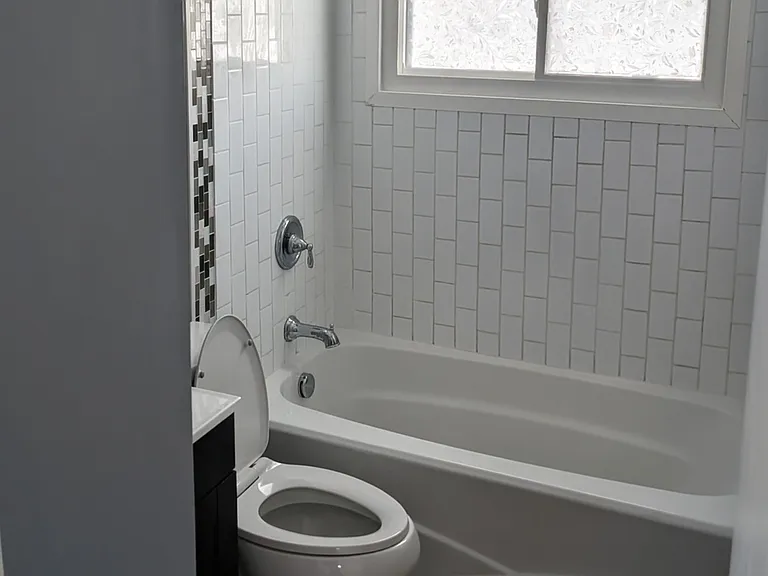 1409 Norwood Dr — Photo 2