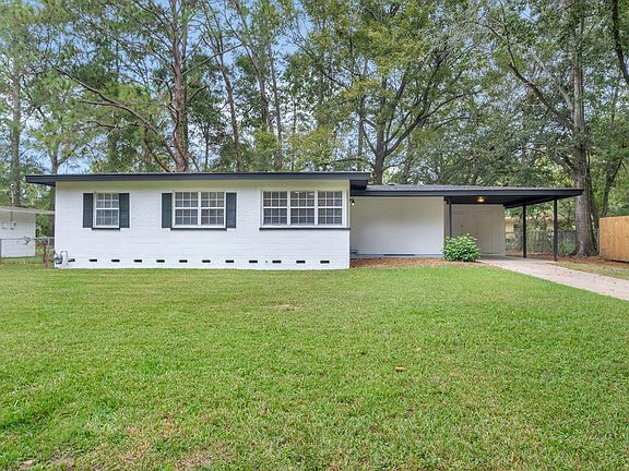 2nd image of 706 Cochran Dr