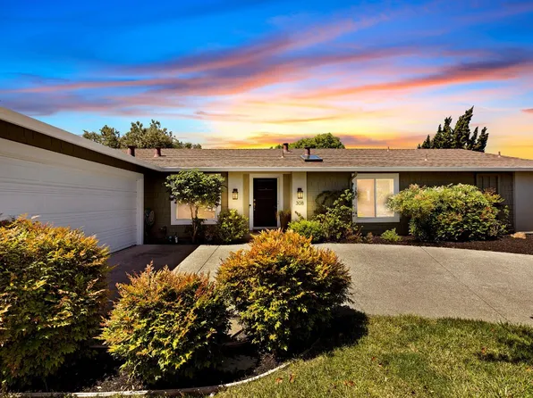 308 Panorama Ct, Benicia, CA 94510
