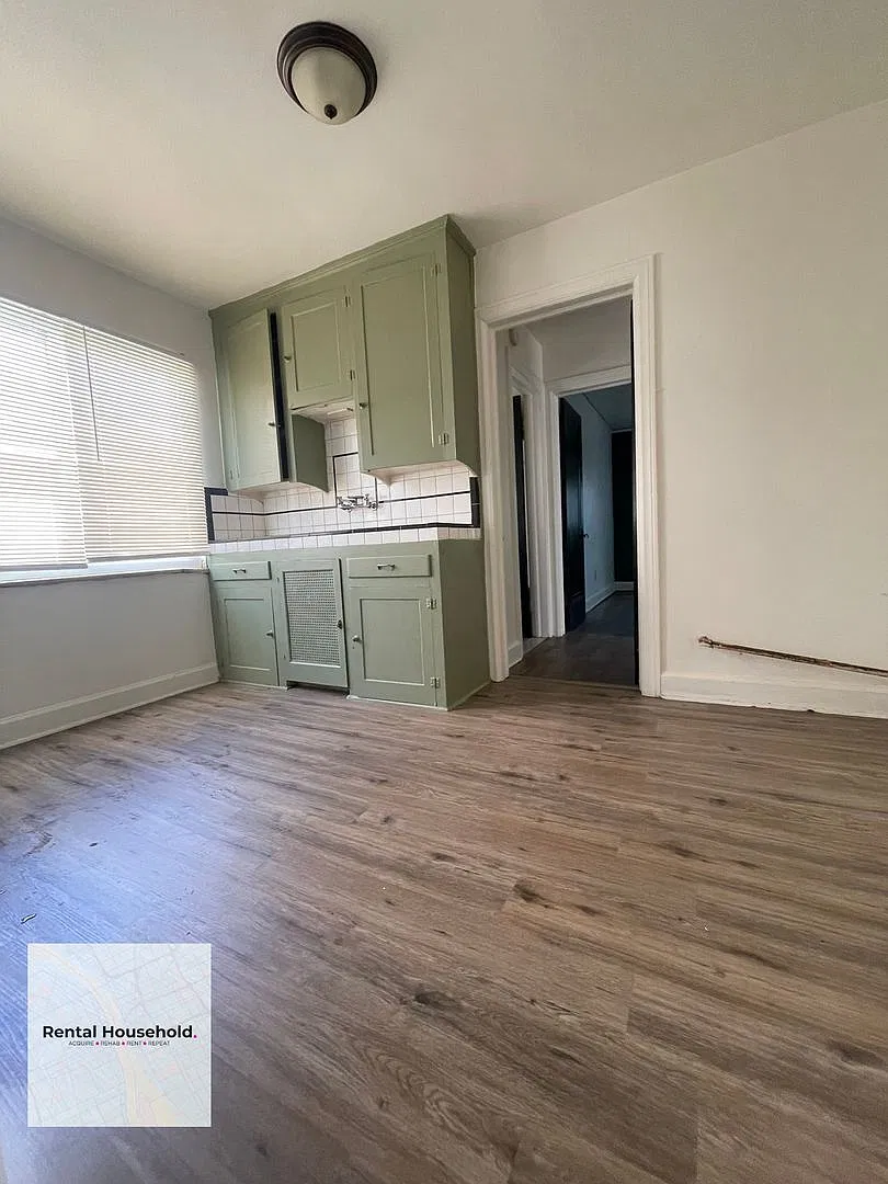 16820 Rockdale — Photo 3