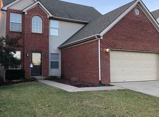 592 Hadlow St, Lexington, KY 40503