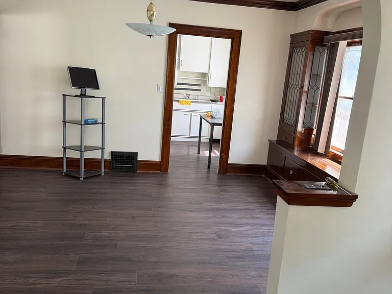 9808 Parkview Ave #1 — Photo 8