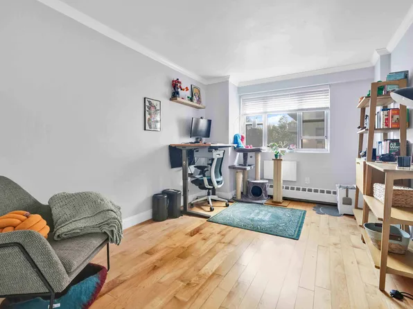 52-40 39th Drive image 9 of 15