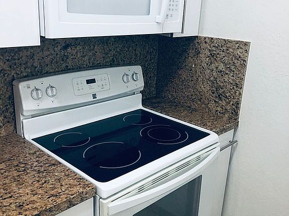 3rd image of 854 NW 87th Ave APT 205