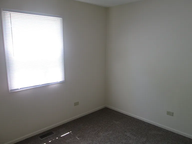 828 Pine Grove Ave — Photo 10