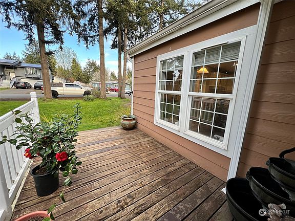 5th image of 21821 130th Street E