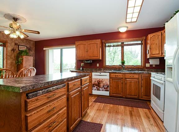 4th image of 20470 Blackfoot St NW