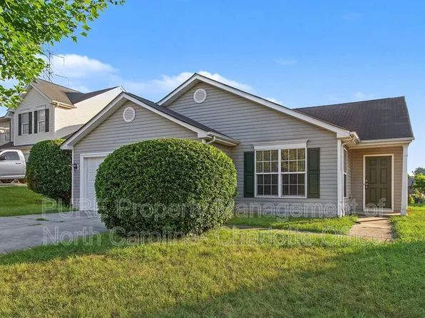 2910 Bridgeville Ln, Charlotte, NC 28262
