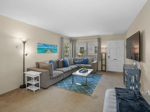 840 Felspar St, San Diego, CA 92109
