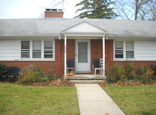 2554 Ridgeway Ave, Evanston, IL 60201