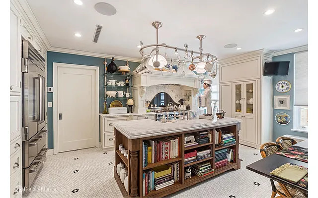 Sold by Douglas Elliman | media 6