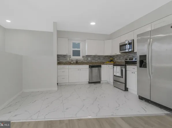 5004 Roanoke Pl, College Park, MD 20740